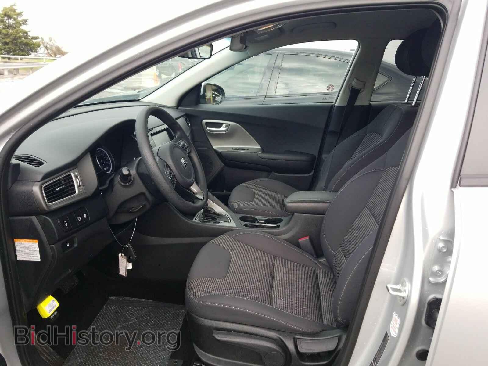 2019 Kia Niro - VIN: KNDCB3LC3K5250305 - Фото 3