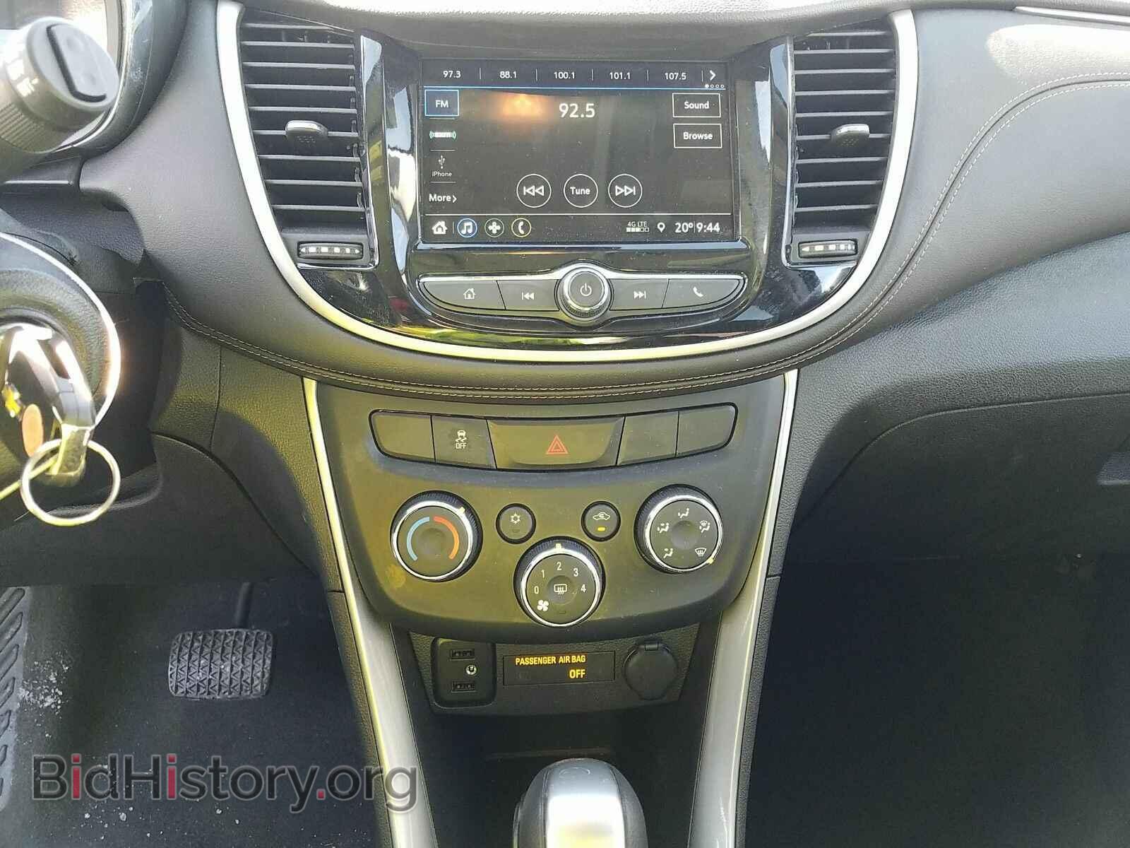 2019 Chevrolet Trax - VIN: 3GNCJPSB0KL307974 - Фото 4