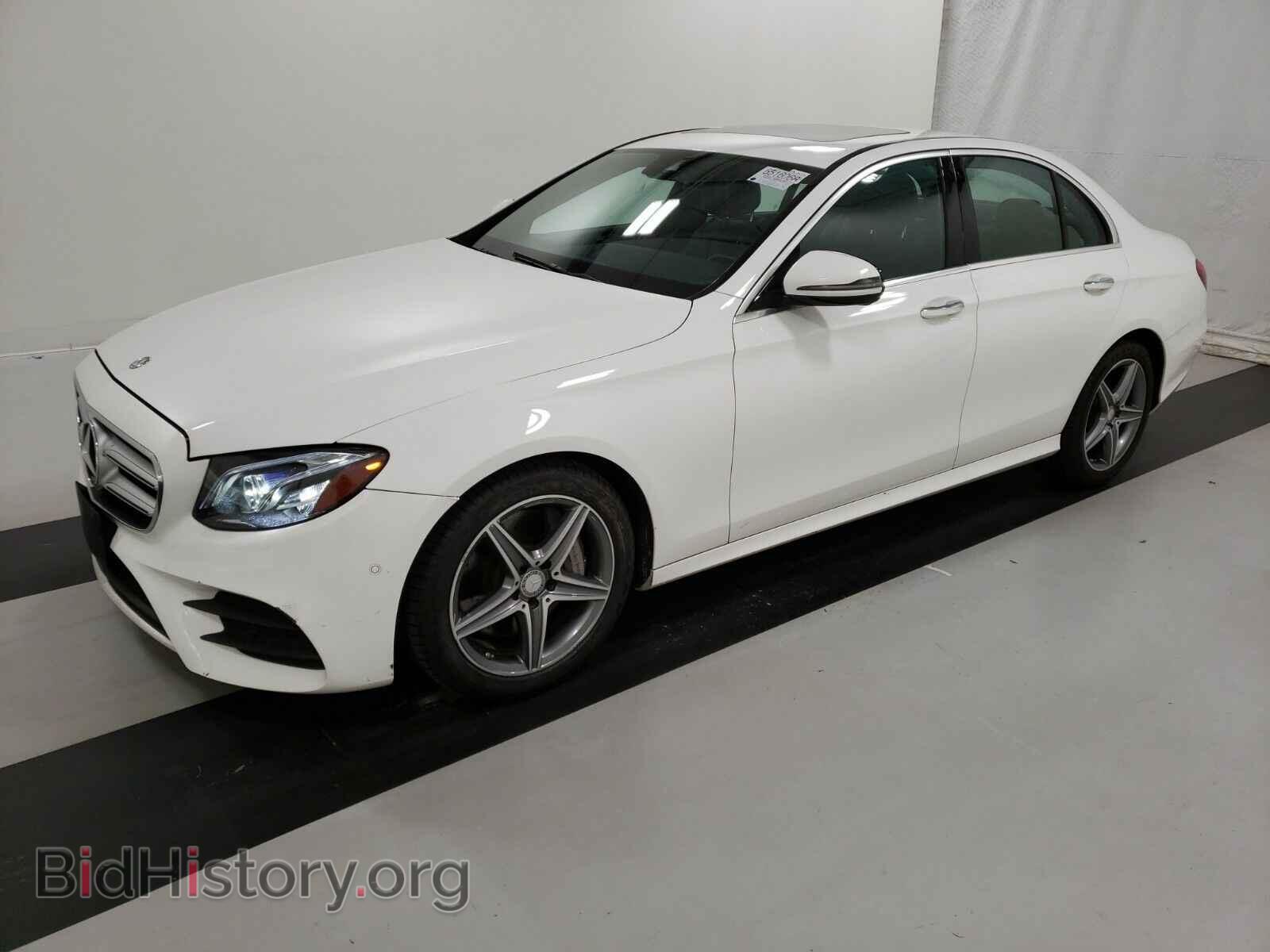 Photo WDDZF4KB3HA025319 - Mercedes-Benz E-Class 2017