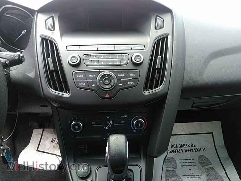2018 Ford Focus - VIN: 1FADP3K2XJL286720 - Фото 4