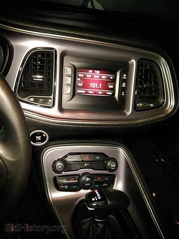 2016 Dodge Challenger - VIN: 2C3CDZAG5GH184198 - Photo 4