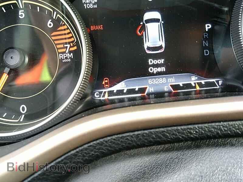 2017 Jeep Cherokee - VIN: 1C4PJLDB1HW522590 - Фото 5