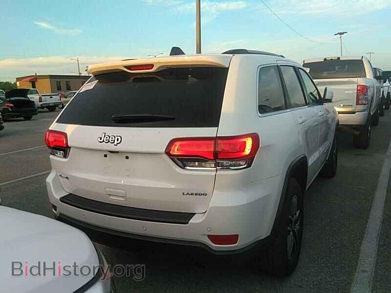 2020 Jeep Grand Cherokee - VIN: 1C4RJFAG8LC153473 - Фото 2