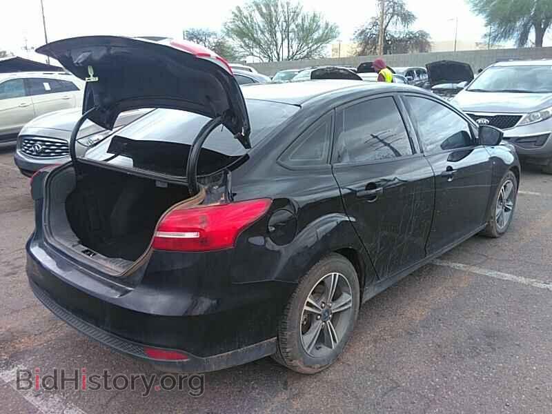 2018 Ford Focus - VIN: 1FADP3FE3JL236326 - Фото 2