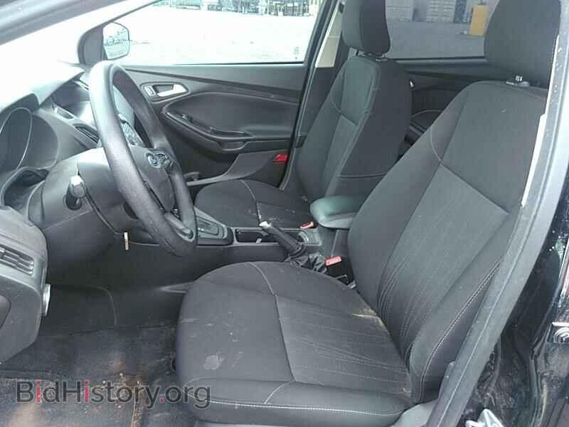 2018 Ford Focus - VIN: 1FADP3FE3JL236326 - Фото 3