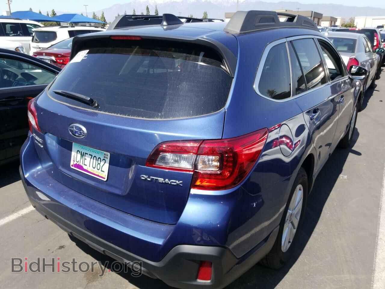 2019 Subaru Outback - VIN: 4S4BSAFC5K3376135 - Фото 2