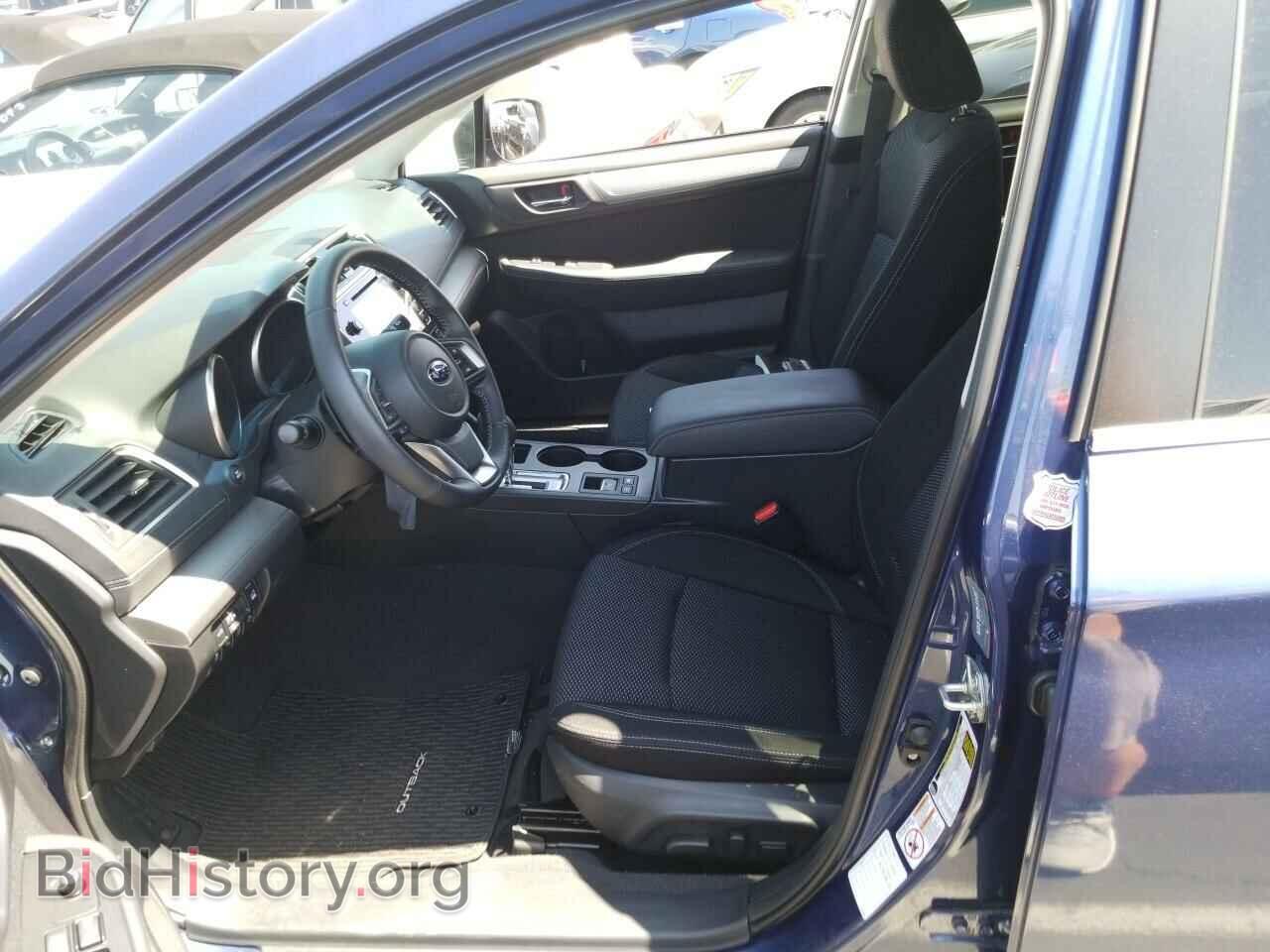2019 Subaru Outback - VIN: 4S4BSAFC5K3376135 - Фото 3