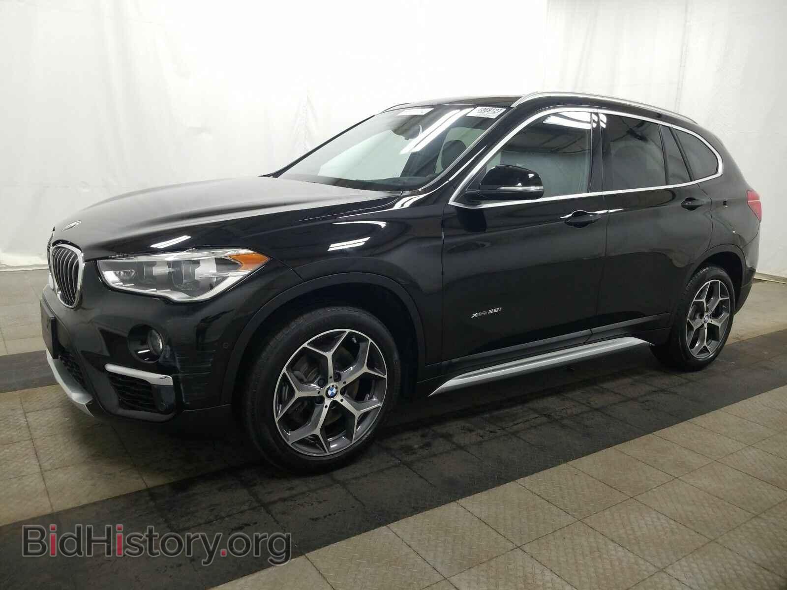 Фотография WBXHT3Z30H4A57575 - BMW X1 2017