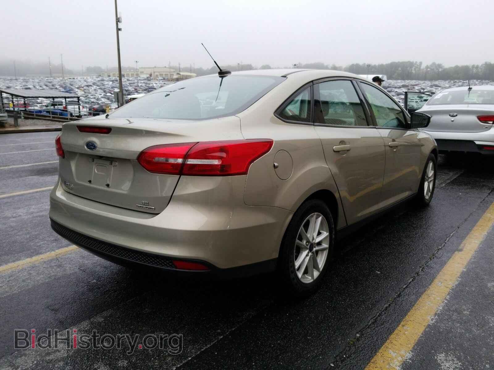 2016 Ford Focus - VIN: 1FADP3F25GL303944 - Фото 2