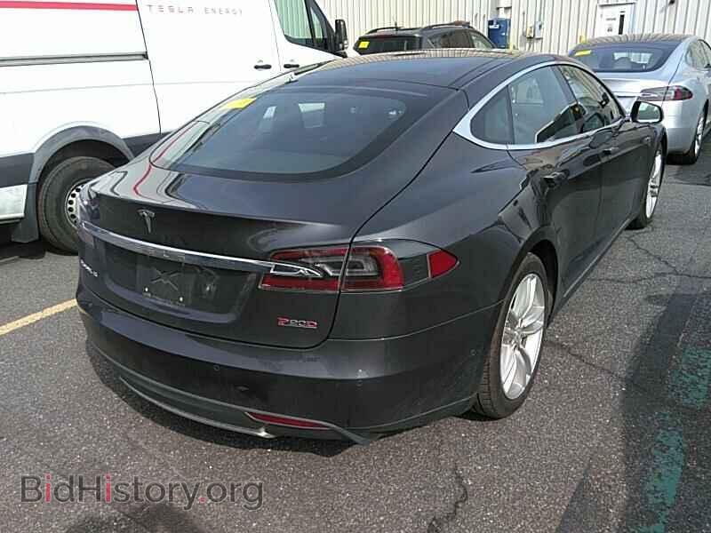 2015 Tesla Model S - VIN: 5YJSA1E40FF112721 - Photo 2