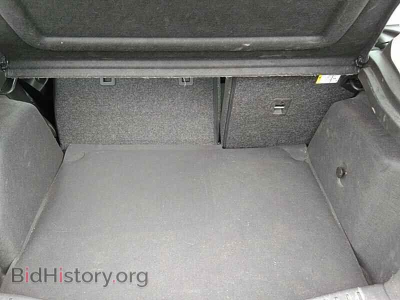 2016 Ford Focus - VIN: 1FADP3K29GL342204 - Photo 7
