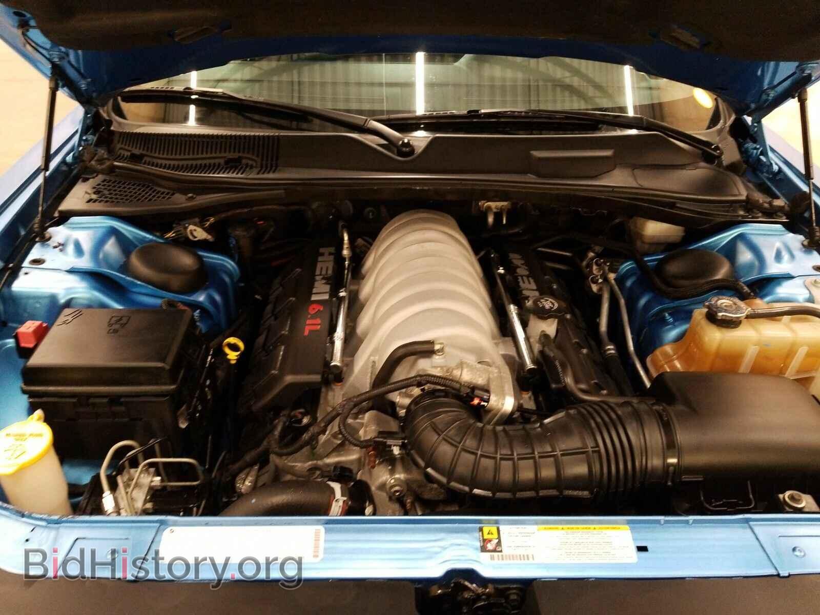 2010 Dodge Challenger - VIN: 2B3CJ7DW2AH131270 - Photo 16