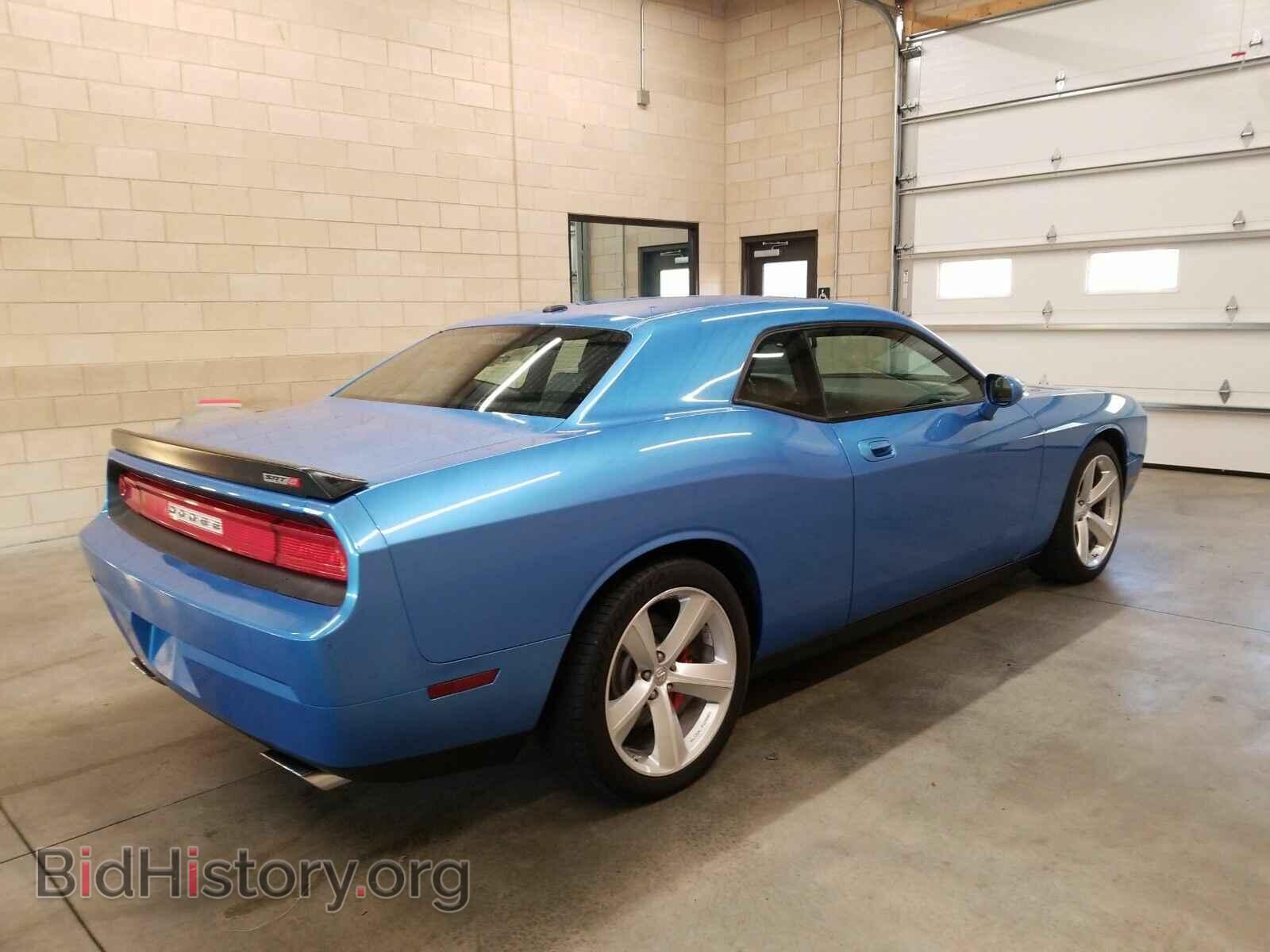2010 Dodge Challenger - VIN: 2B3CJ7DW2AH131270 - Photo 4