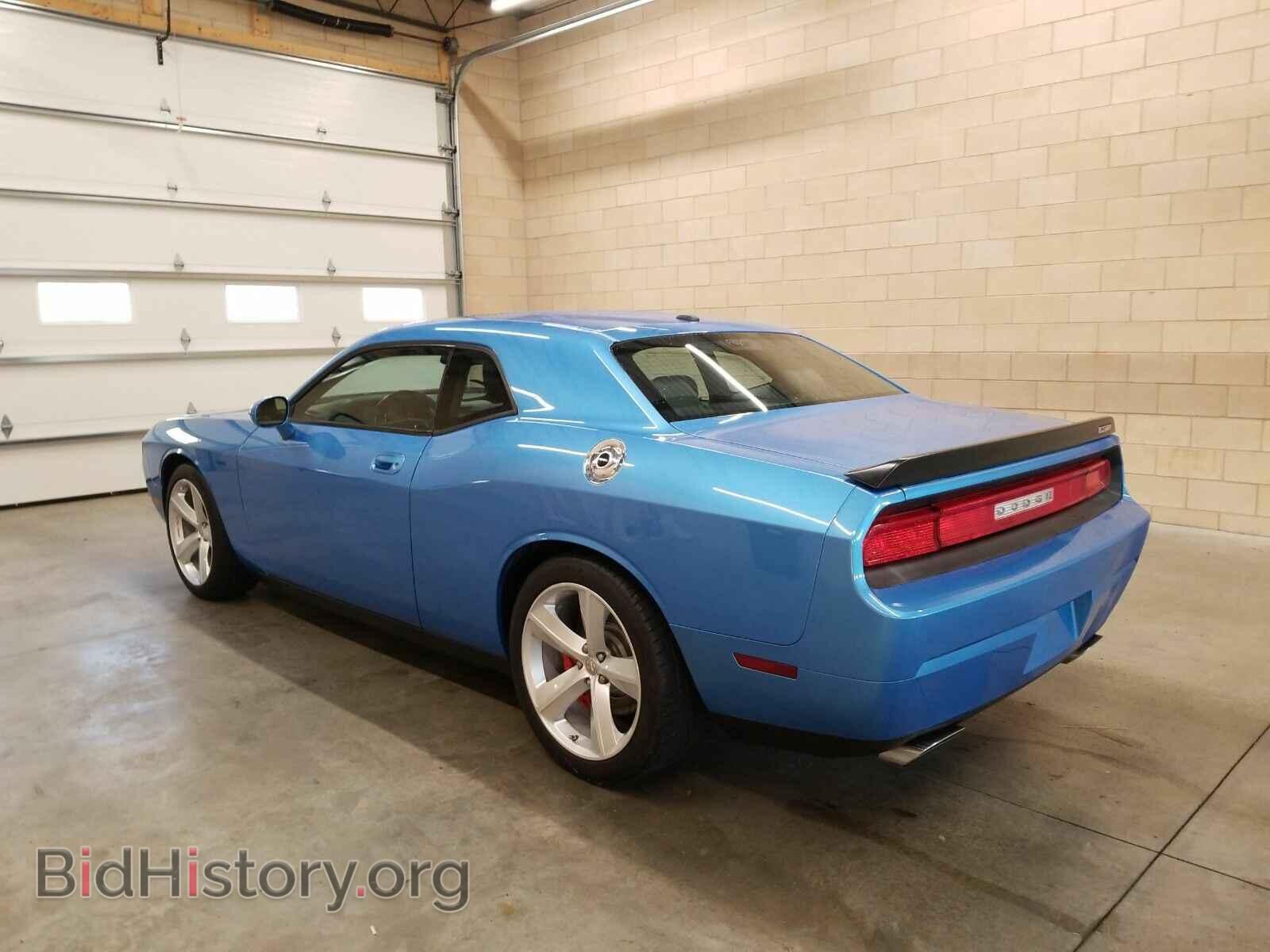 2010 Dodge Challenger - VIN: 2B3CJ7DW2AH131270 - Photo 6