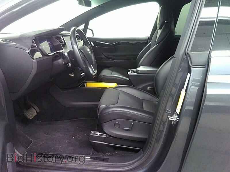2017 Tesla Model X - VIN: 5YJXCAE2XHF054425 - Photo 3