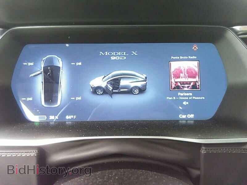 2017 Tesla Model X - VIN: 5YJXCAE2XHF054425 - Photo 5