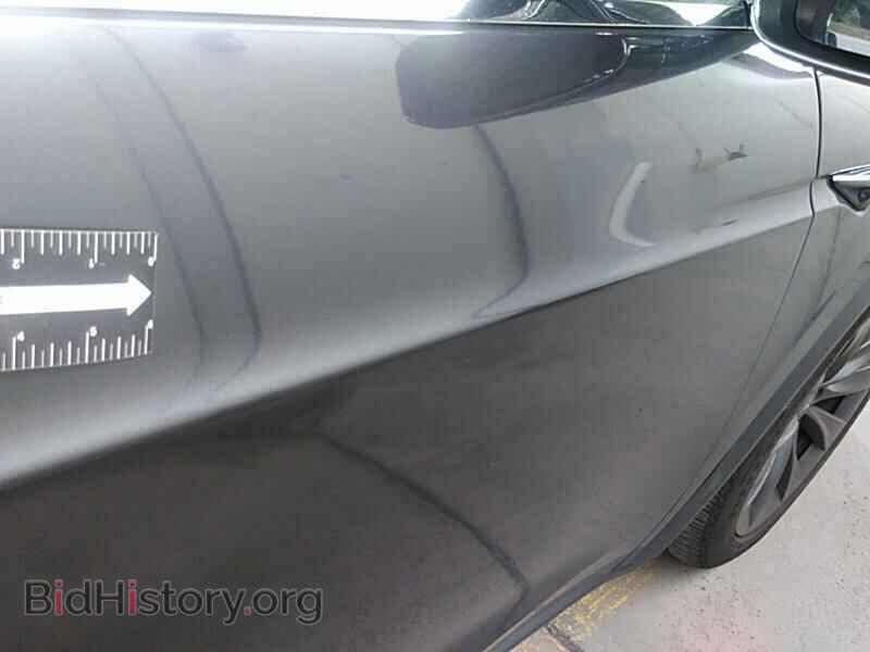 2017 Tesla Model X - VIN: 5YJXCAE2XHF054425 - Photo 8