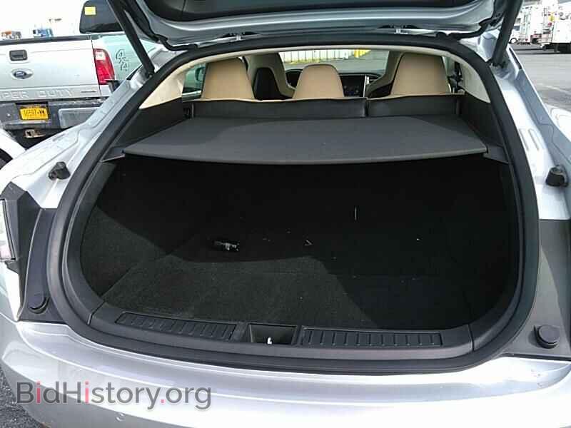2016 Tesla Model S - VIN: 5YJSA1E28GF167837 - Фото 7