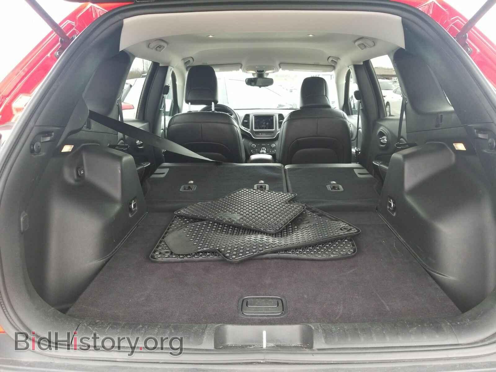 2019 Jeep Cherokee - VIN: 1C4PJMBX3KD298455 - Фото 7