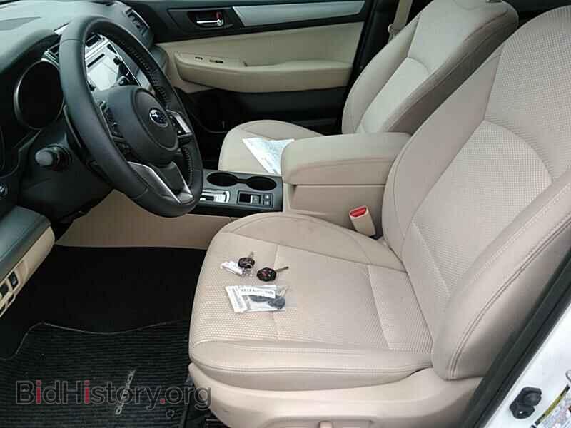 2019 Subaru Outback - VIN: 4S4BSAFC8K3352007 - Фото 3
