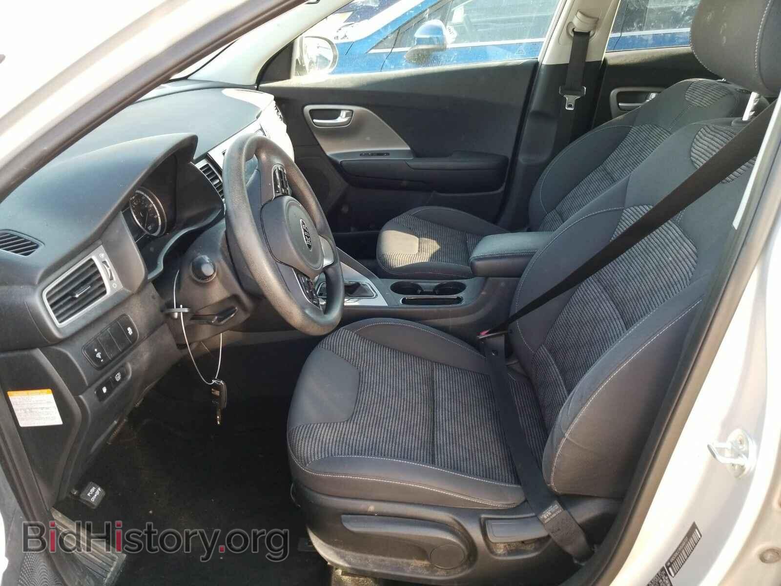 2017 Kia Niro - VIN: KNDCB3LC7H5048737 - Фото 3