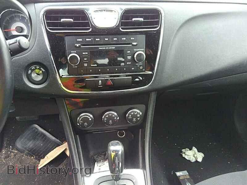 2013 Chrysler 200 - VIN: 1C3CCBBB3DN714619 - Фото 4
