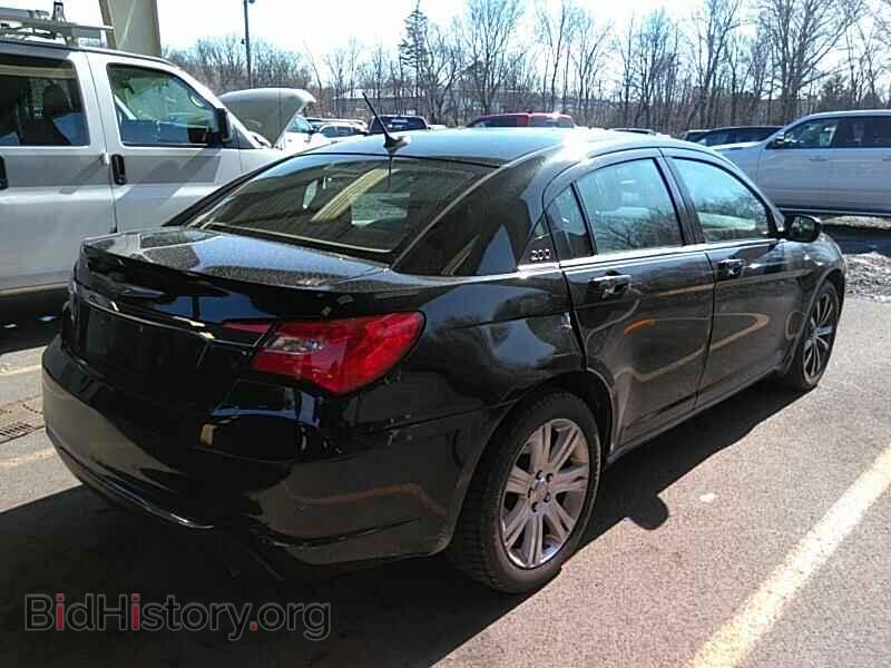 2013 Chrysler 200 - VIN: 1C3CCBBB7DN539534 - Фото 2