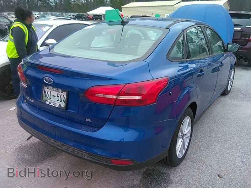 2018 Ford Focus - VIN: 1FADP3F21JL208949 - Фото 2