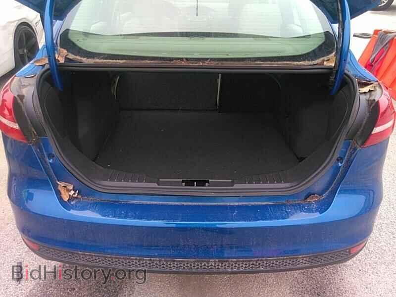 2018 Ford Focus - VIN: 1FADP3F21JL208949 - Фото 7