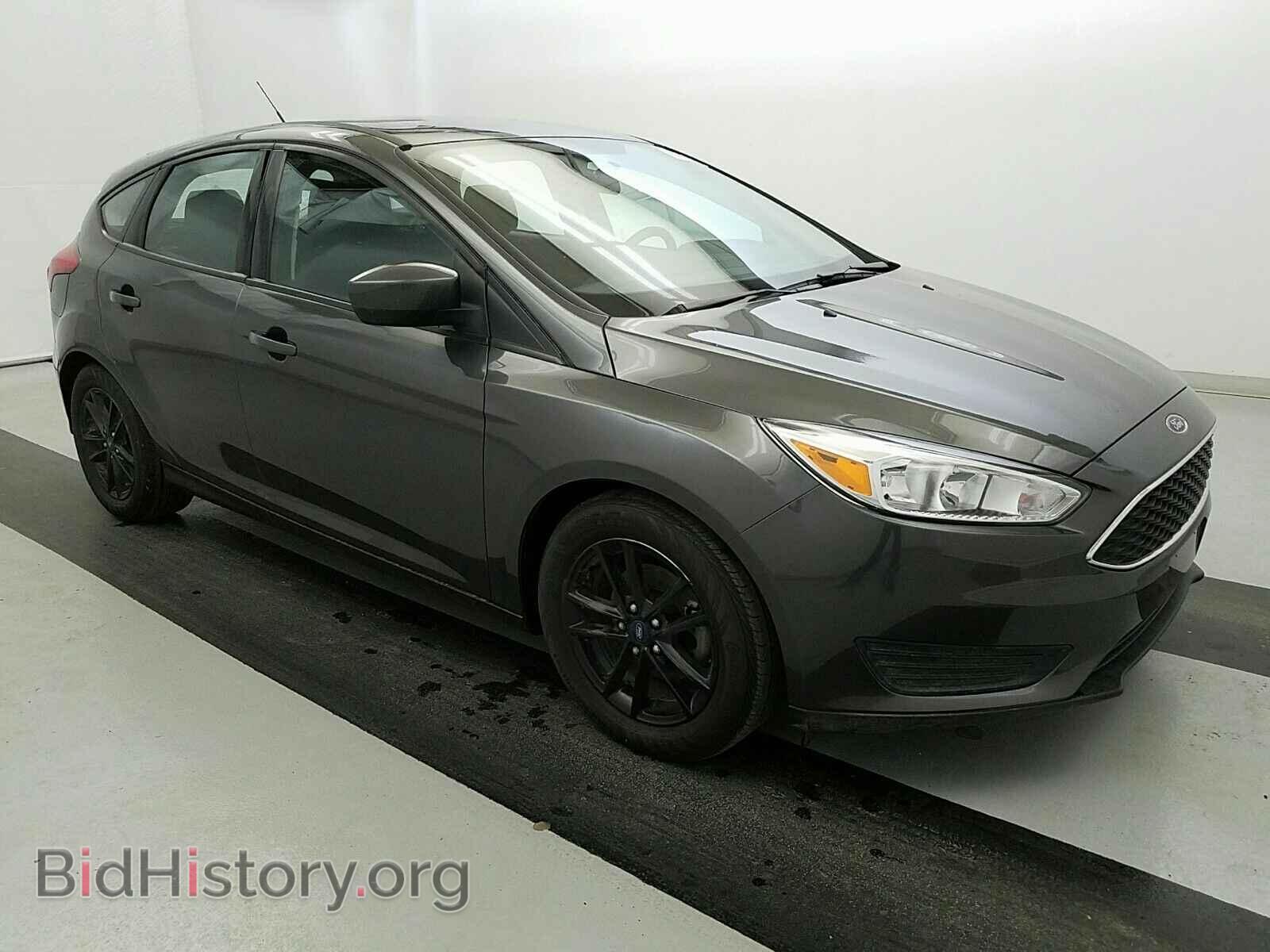 2018 Ford Focus - VIN: 1FADP3K20JL241818 - Фото 3