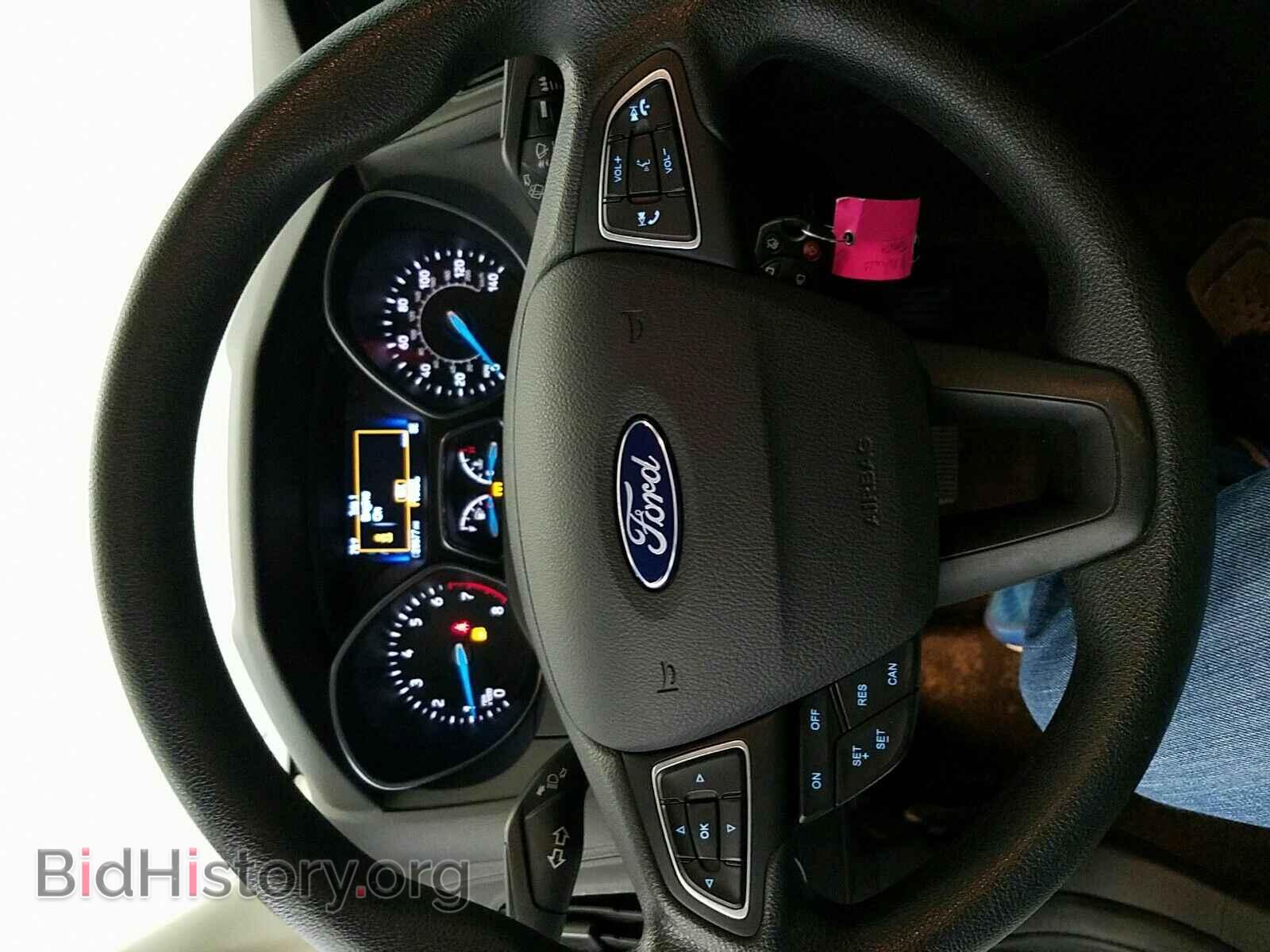 2018 Ford Focus - VIN: 1FADP3K20JL241818 - Фото 10