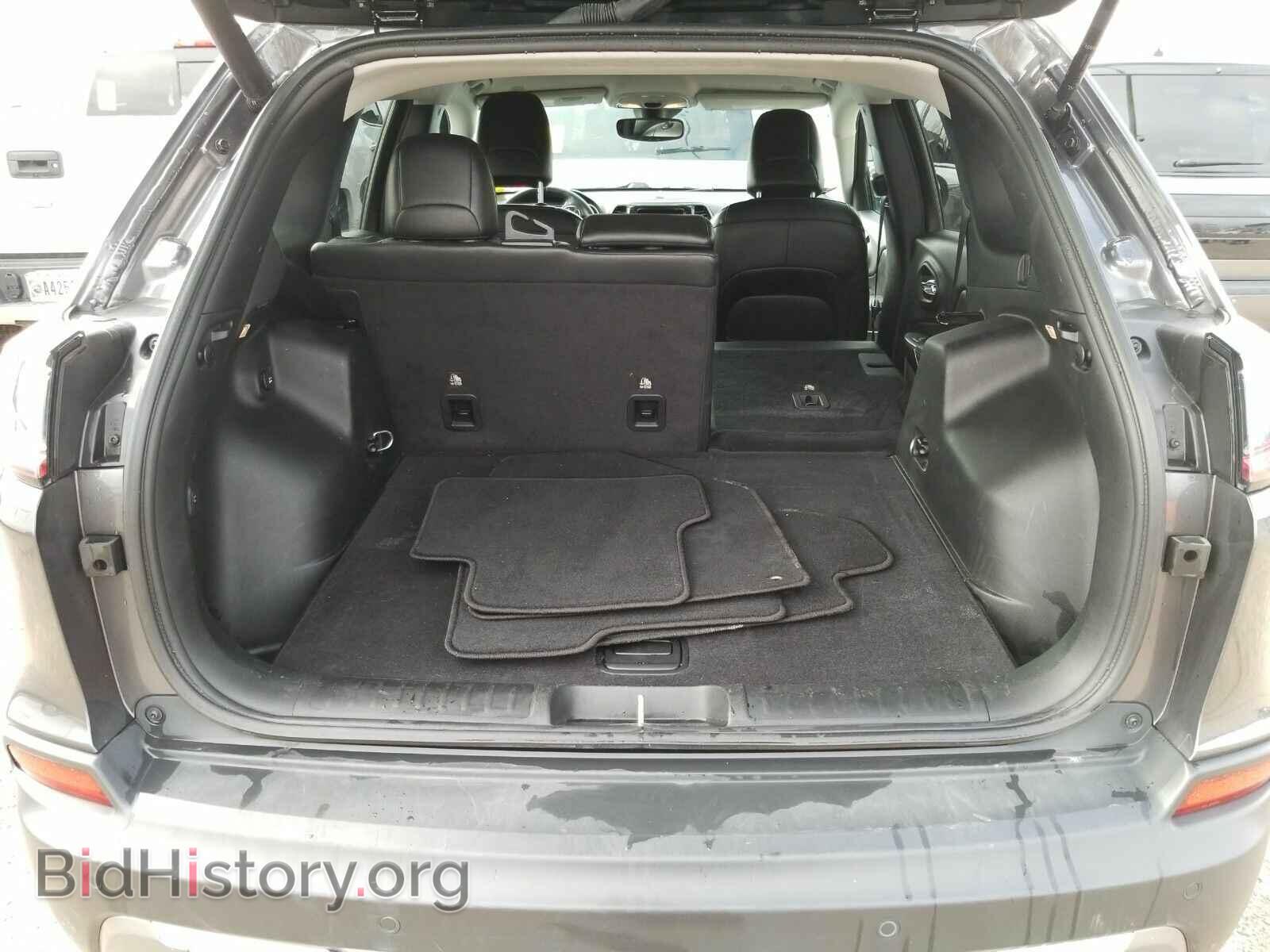2019 Jeep Cherokee - VIN: 1C4PJMDX2KD278730 - Фото 7