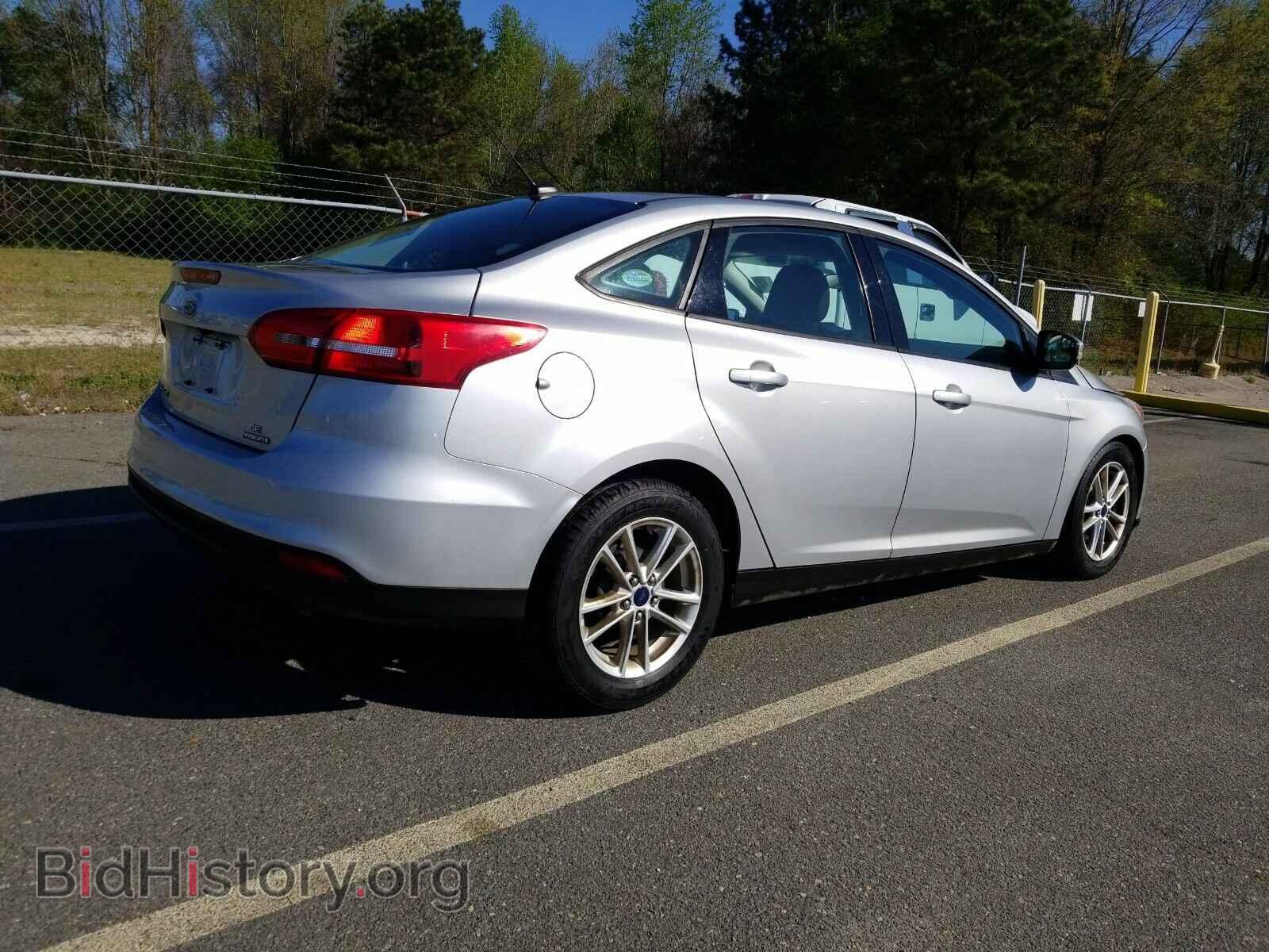 2016 Ford Focus - VIN: 1FADP3F26GL255497 - Photo 2