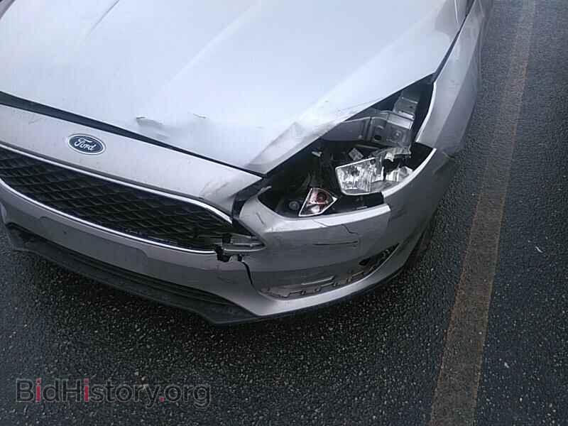 2016 Ford Focus - VIN: 1FADP3F26GL255497 - Photo 9
