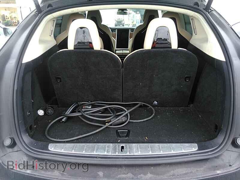 2017 Tesla Model X - VIN: 5YJXCBE25HF035836 - Photo 7