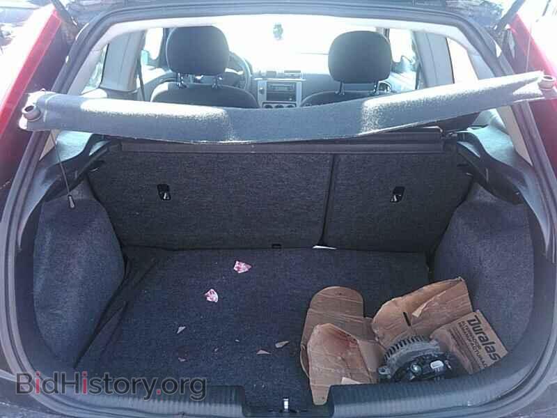 2007 Ford Focus - VIN: 1FAHP31N37W319285 - Photo 7