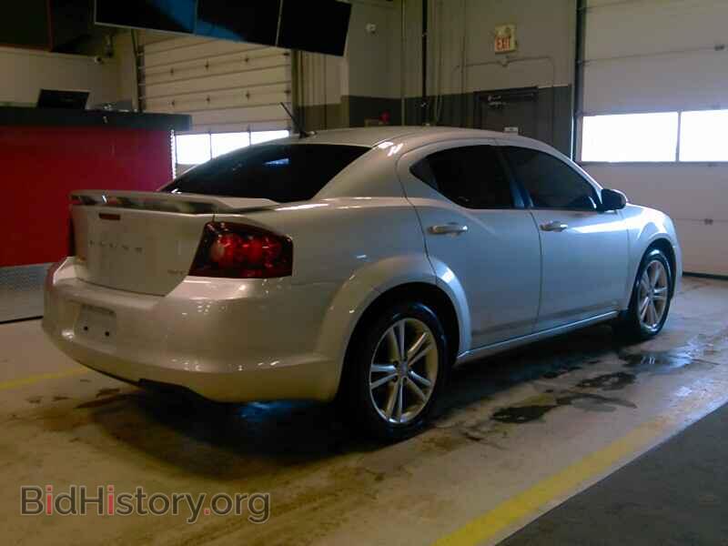 2011 Dodge Avenger - VIN: 1B3BD1FB8BN561534 - Фото 2