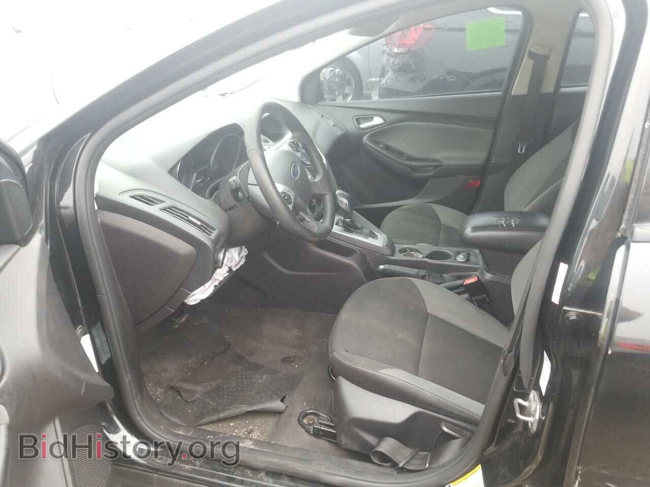 2014 Ford Focus - VIN: 1FADP3K22EL323233 - Фото 3