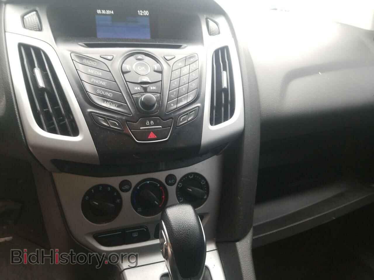 2014 Ford Focus - VIN: 1FADP3K22EL323233 - Фото 4