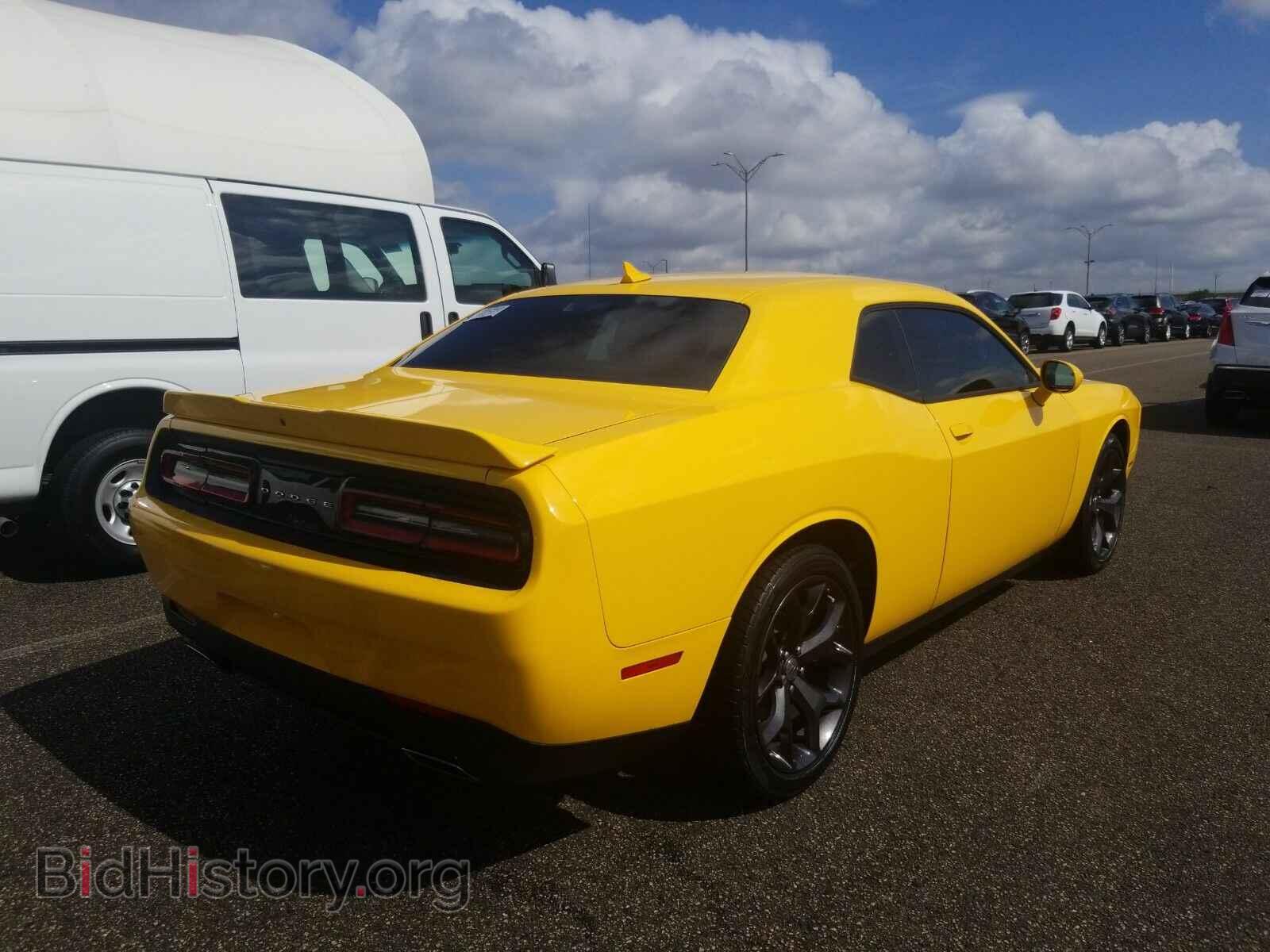 2018 Dodge Challenger - VIN: 2C3CDZAG5JH231799 - Фото 2