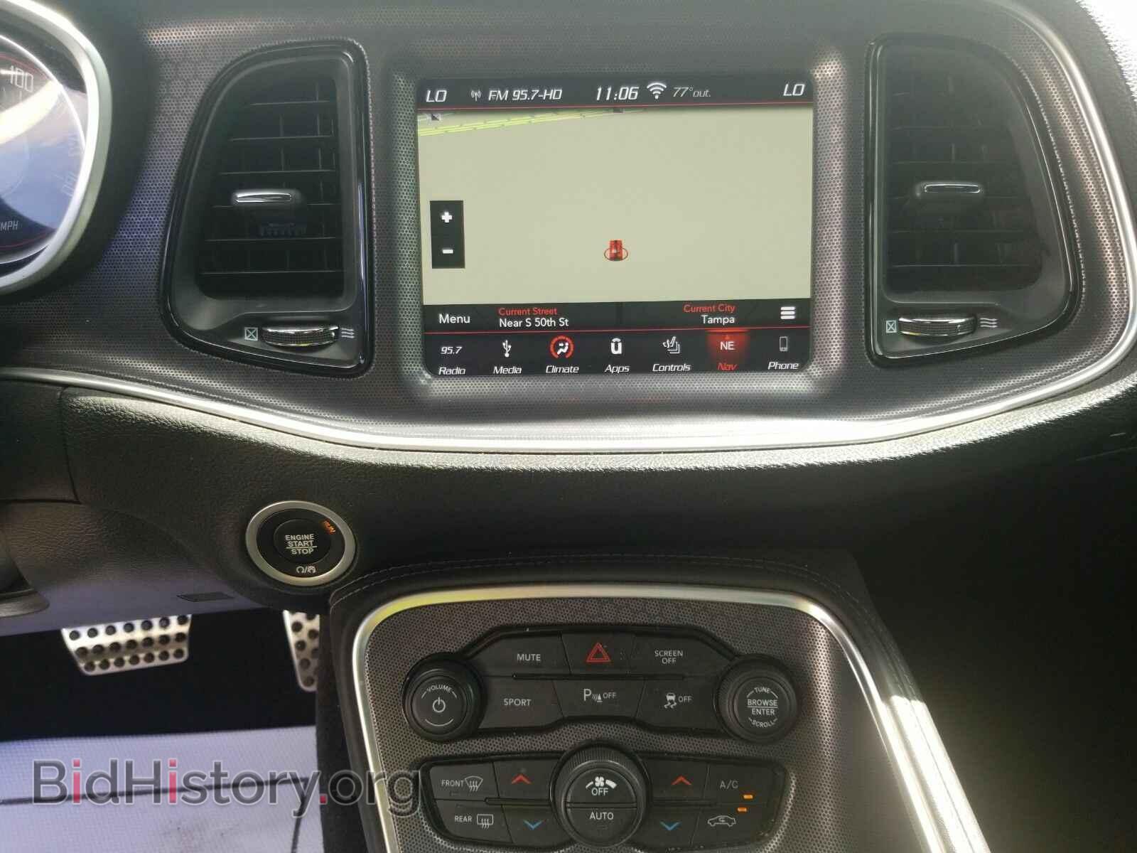 2018 Dodge Challenger - VIN: 2C3CDZAG5JH231799 - Фото 4