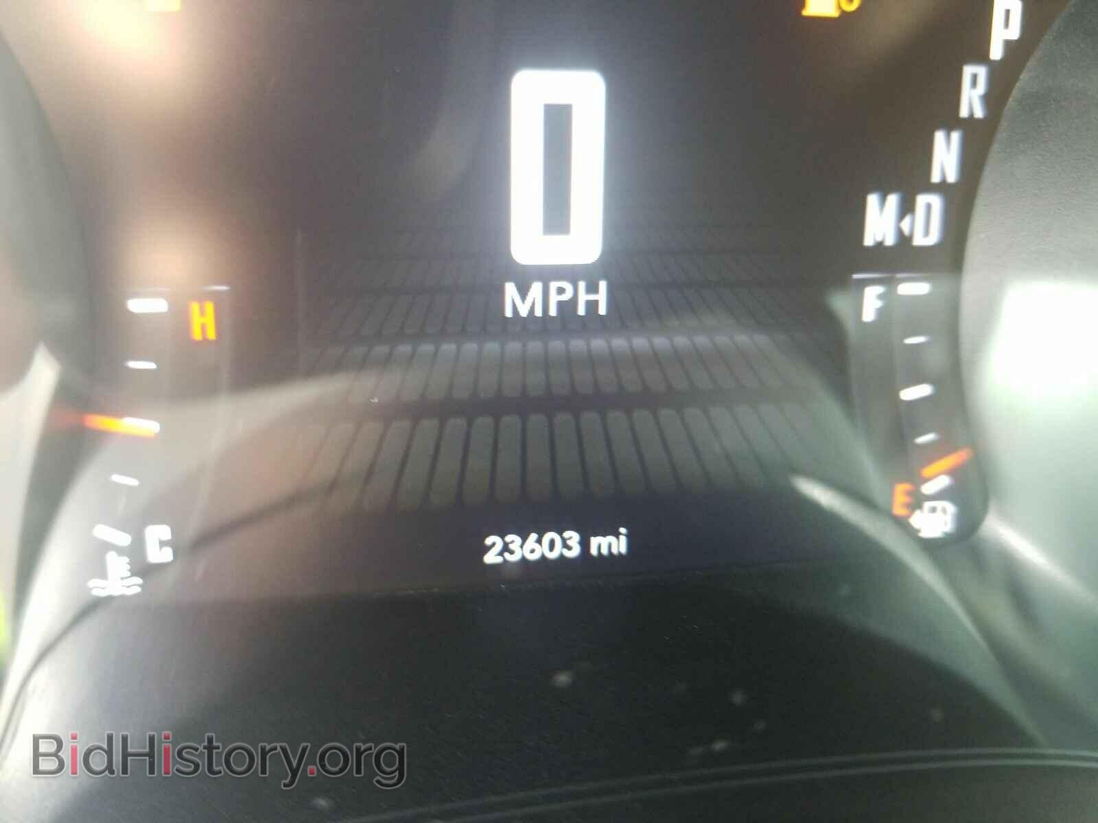 2018 Dodge Challenger - VIN: 2C3CDZAG5JH231799 - Фото 5