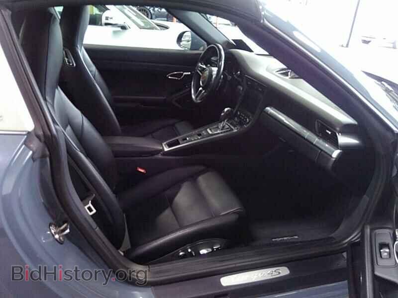 2017 Porsche 911 - VIN: WP0BB2A94HS136532 - Фото 9