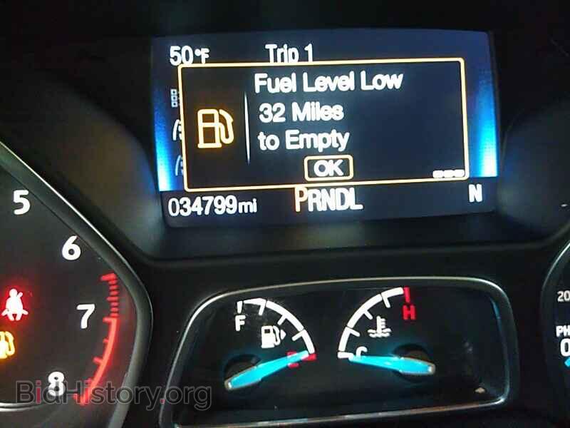 2017 Ford Focus - VIN: 1FADP3K22HL228997 - Photo 5