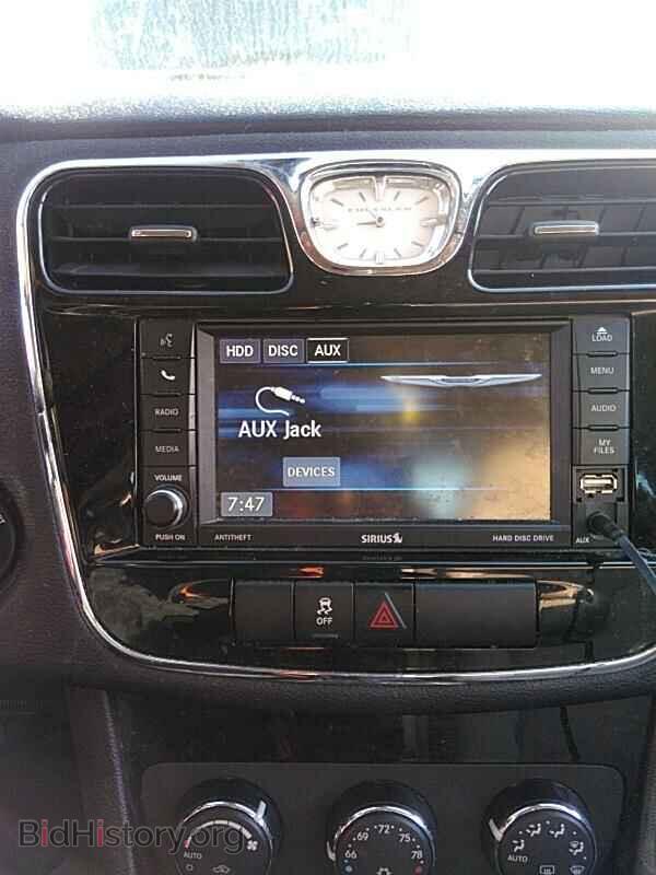 2014 Chrysler 200 - VIN: 1C3CCBBB2EN152987 - Фото 4