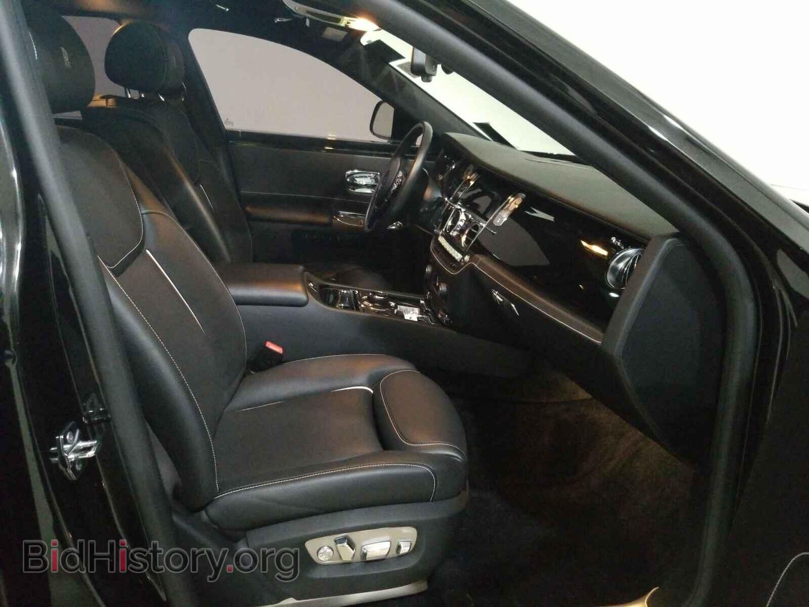 2017 Rolls-Royce Ghost - VIN: SCA664S59HUX54079 - Фото 8