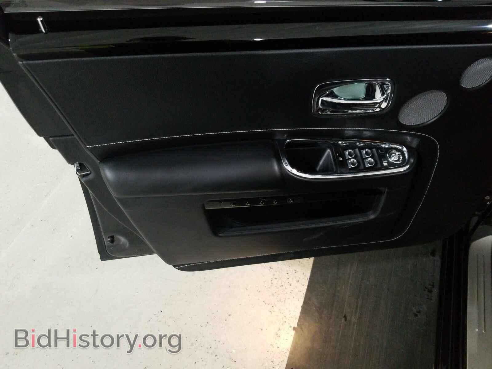2017 Rolls-Royce Ghost - VIN: SCA664S59HUX54079 - Фото 9