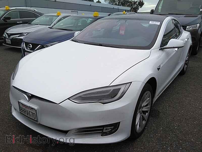Фотография 5YJSA1E21JF291360 - Tesla Model S 2018