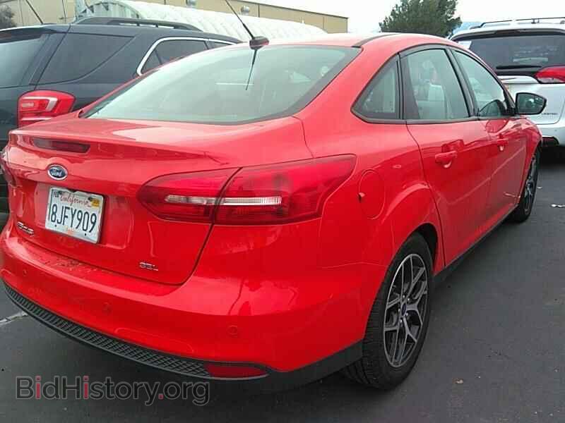 2017 Ford Focus - VIN: 1FADP3H28HL224833 - Фото 2