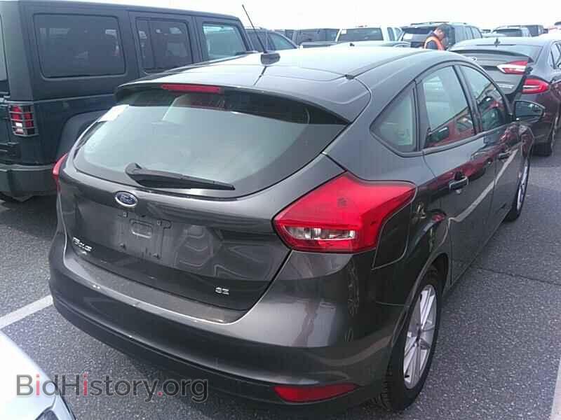 2016 Ford Focus - VIN: 1FADP3K2XGL393100 - Photo 2